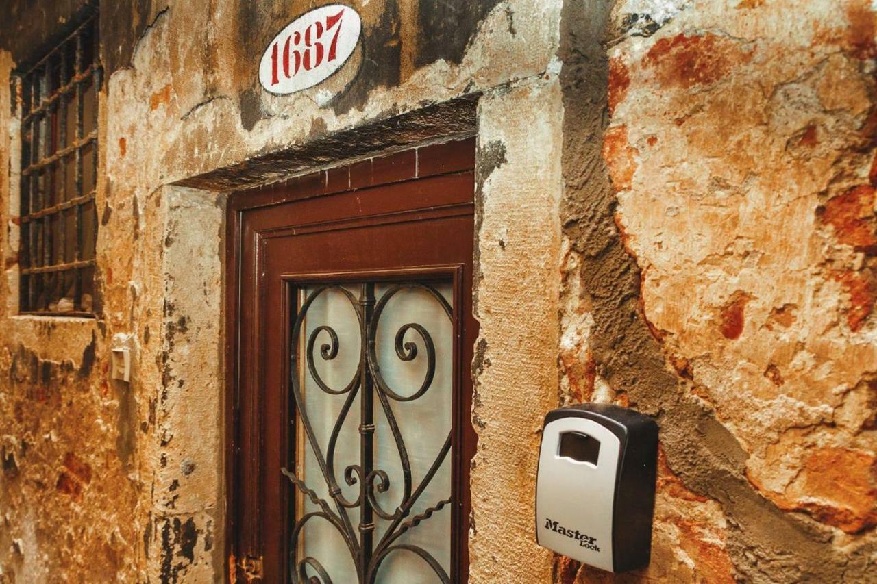 A Couple Of Steps From Rialto Apartment Venice Exterior photo